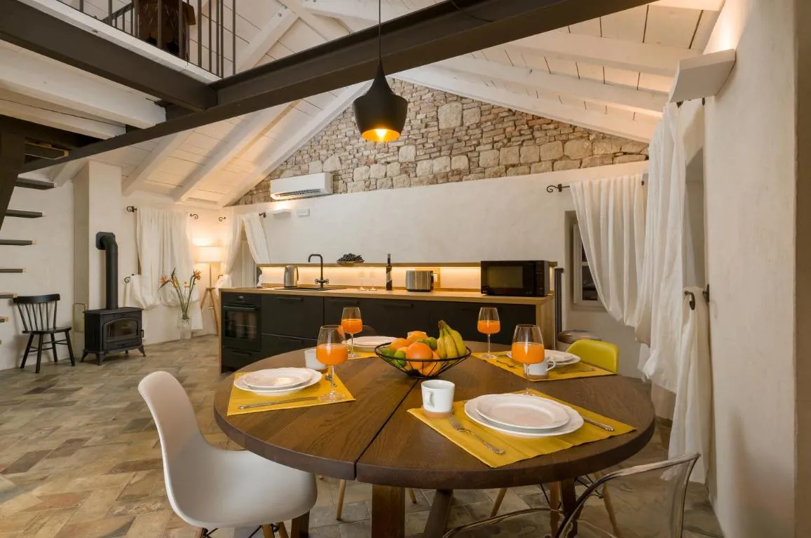 Image of Apartment House Lina