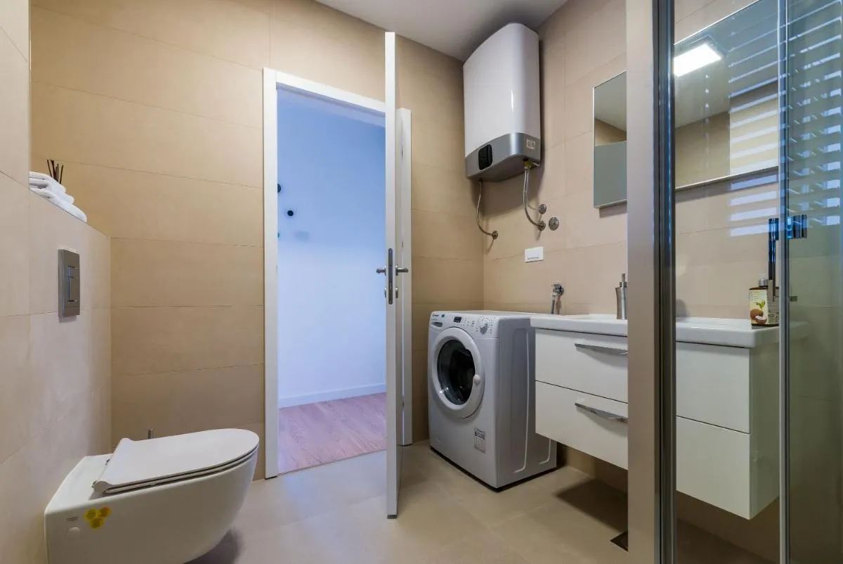 Image 2 of Apartment LuNi