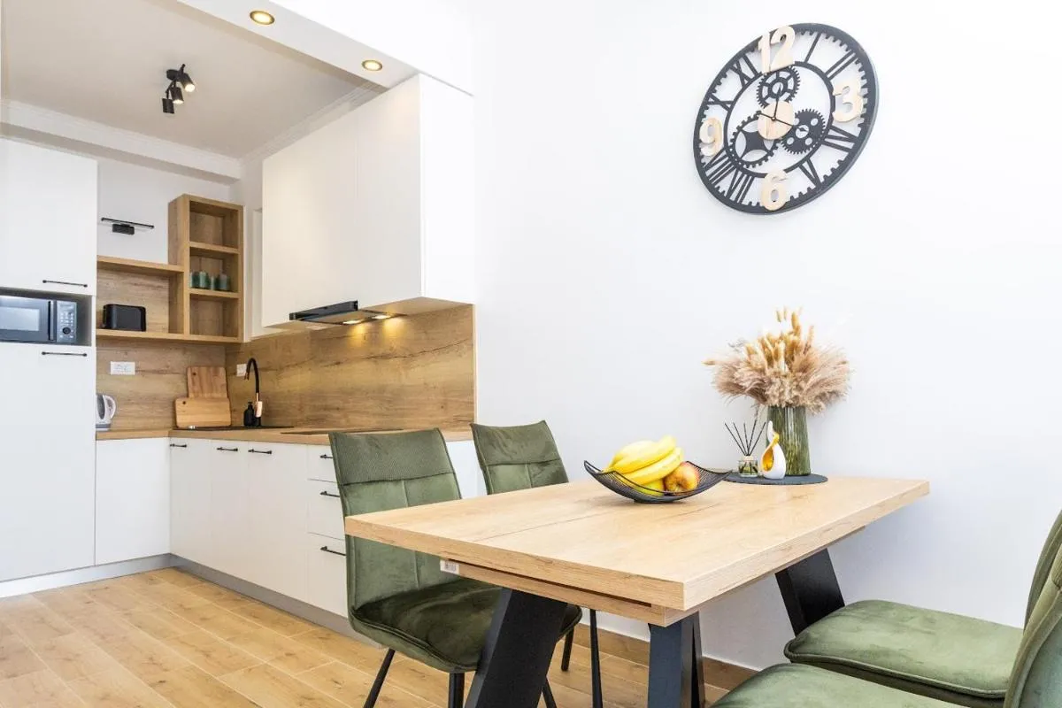 Image 2 of Apartment M