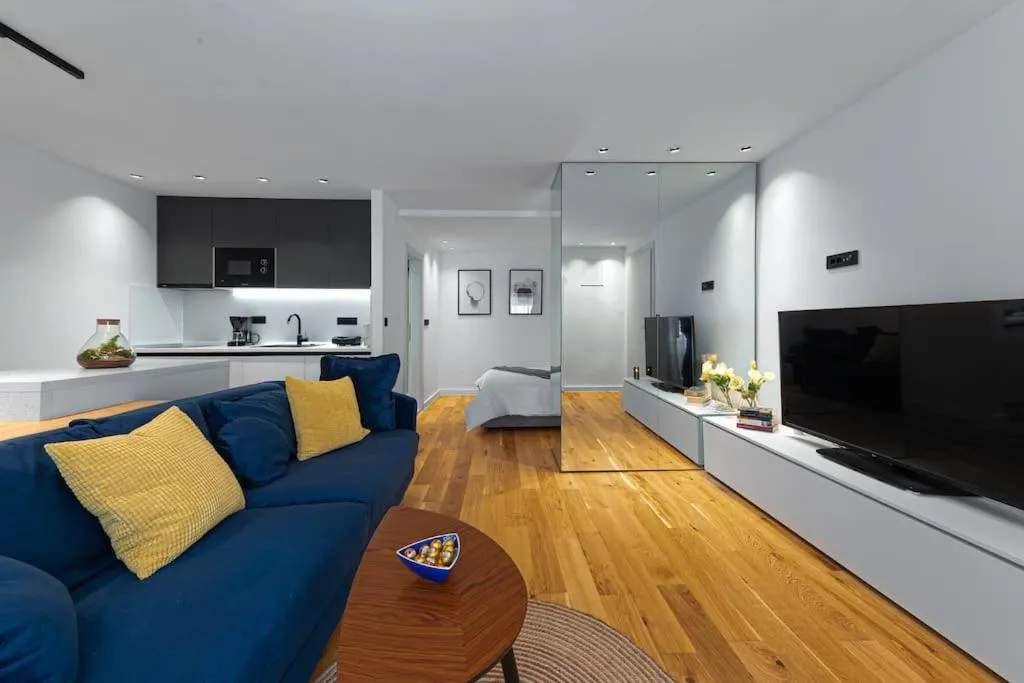 Image 2 of Apartment Old Town Finesse