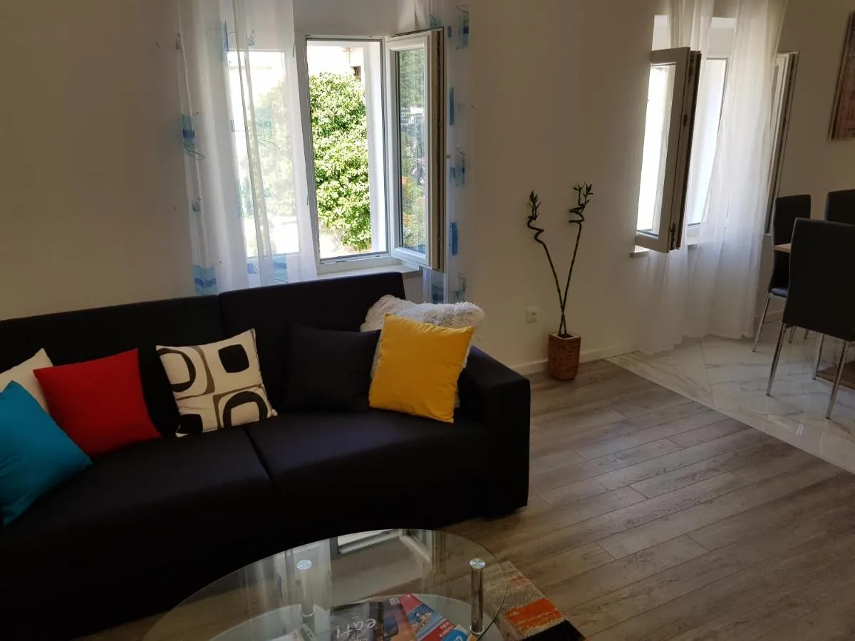 Image 5 of Apartment Voyager
