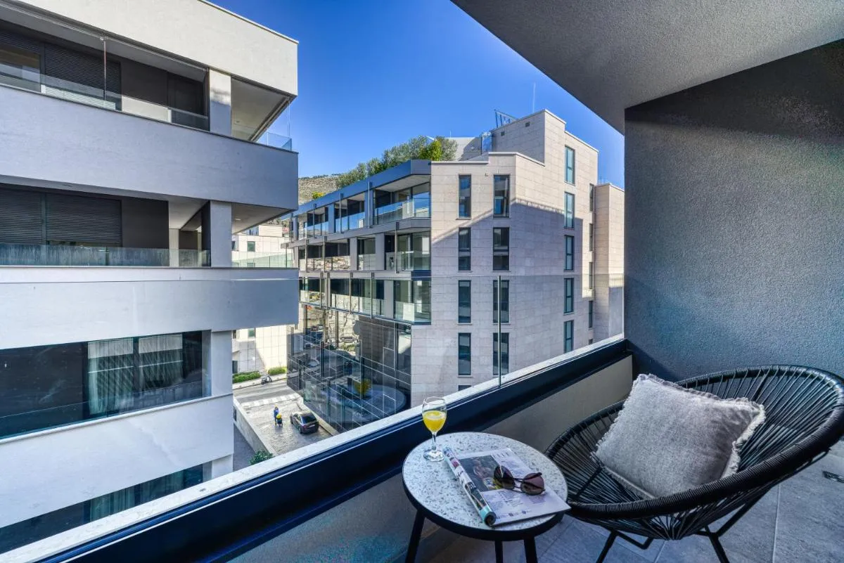 Image 2 of Apartments Hica