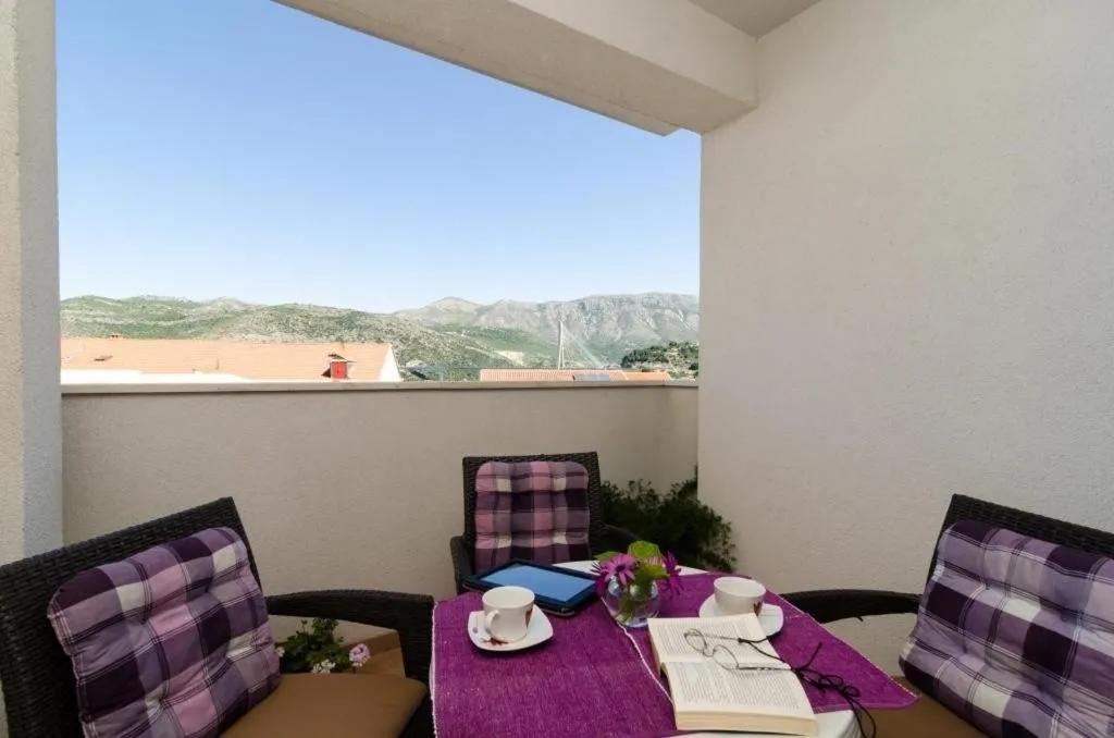 Image of Apartments Ira