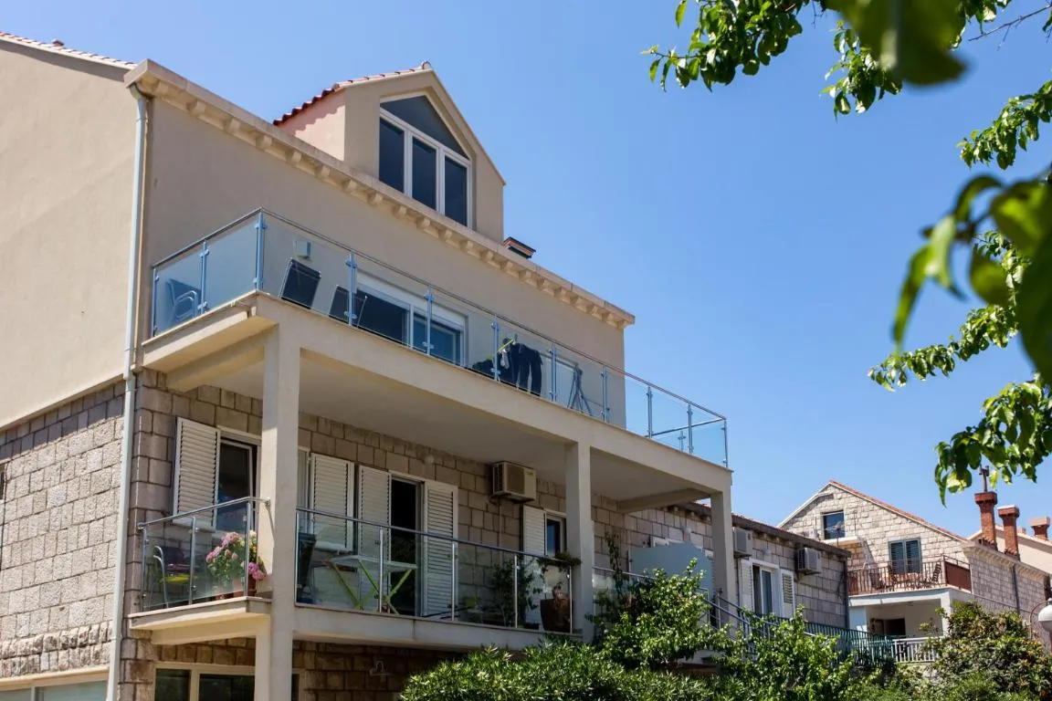 Image of Apartments Laledo