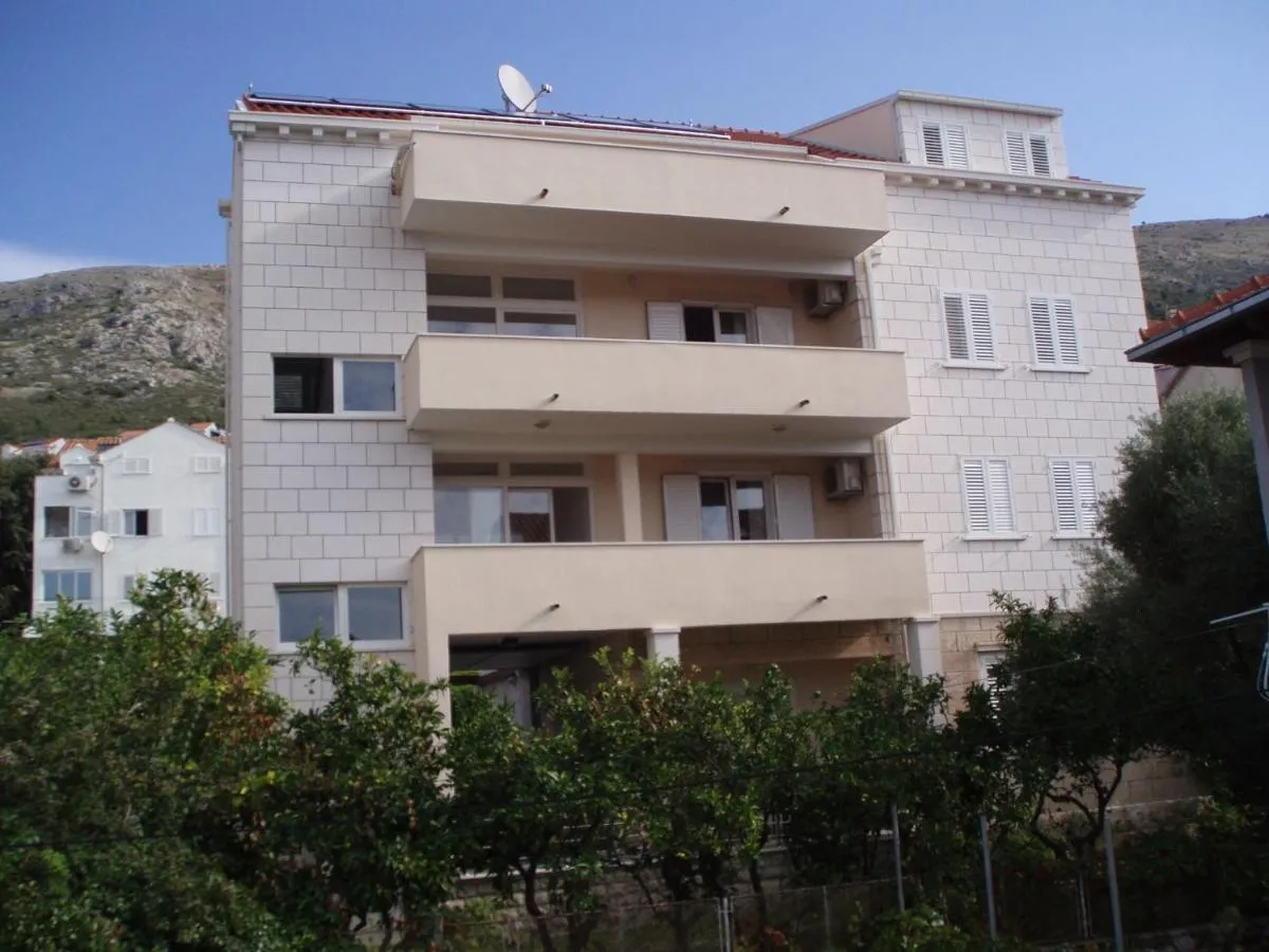 Image 5 of Apartments Laus