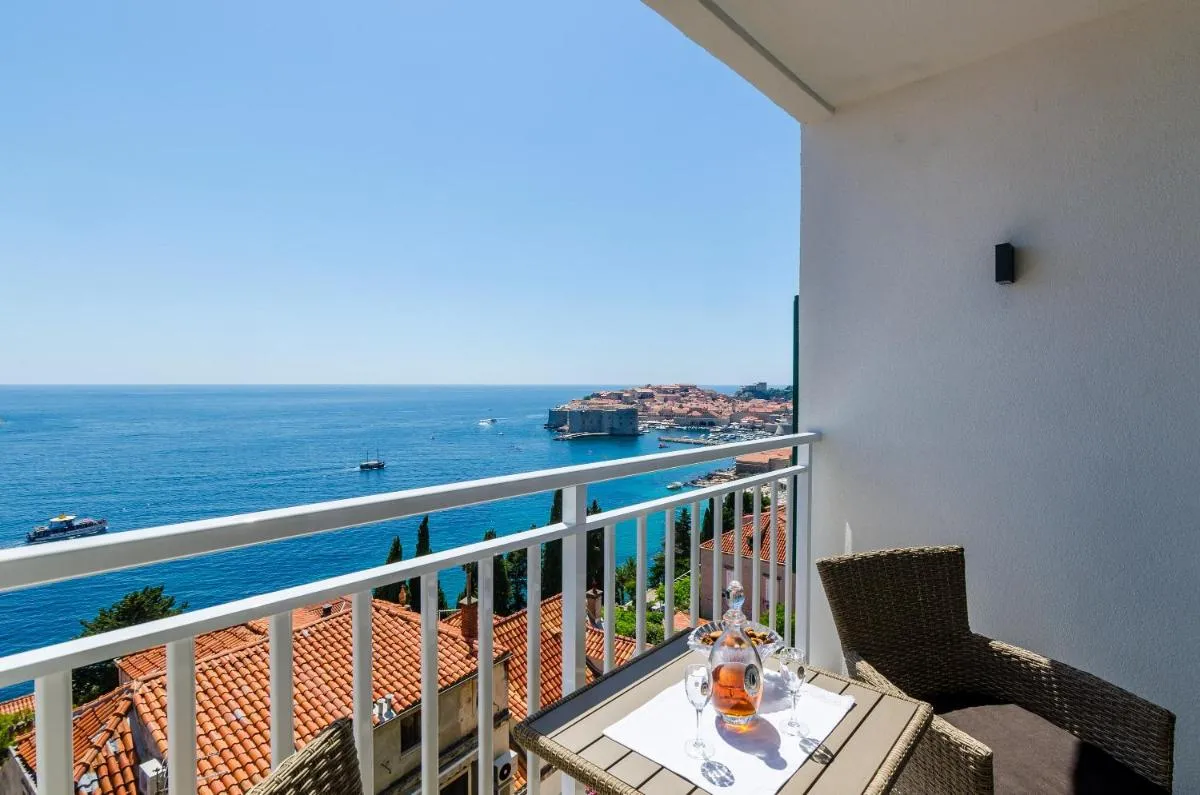 Image 1 of Apartments Lazarin