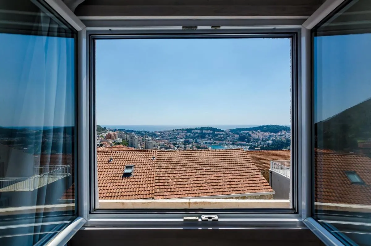 Image 1 of Apartments Life
