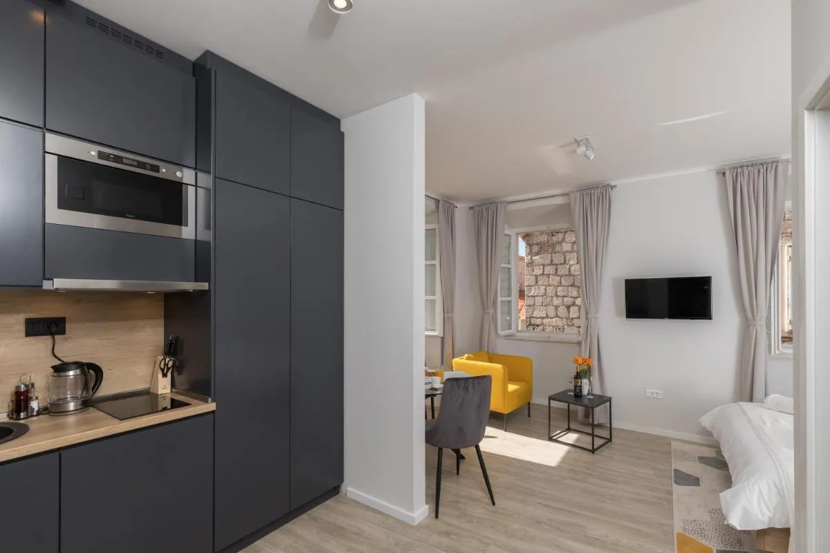Image 2 of Apartments Urbis