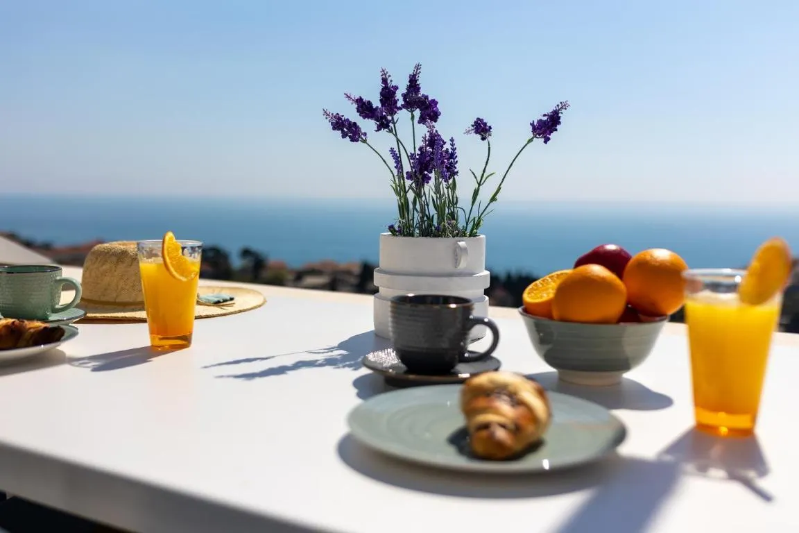 Image of Breathtaking Sea View Apartment Near The Old City
