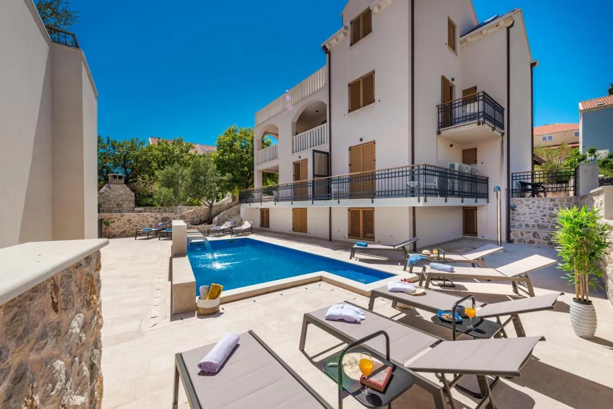 Image 2 of Casa Laurea