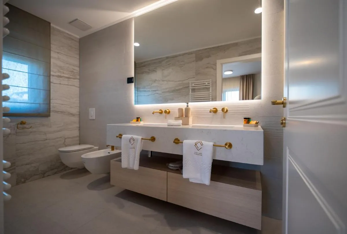 Image 2 of Cascade Luxury Apartments