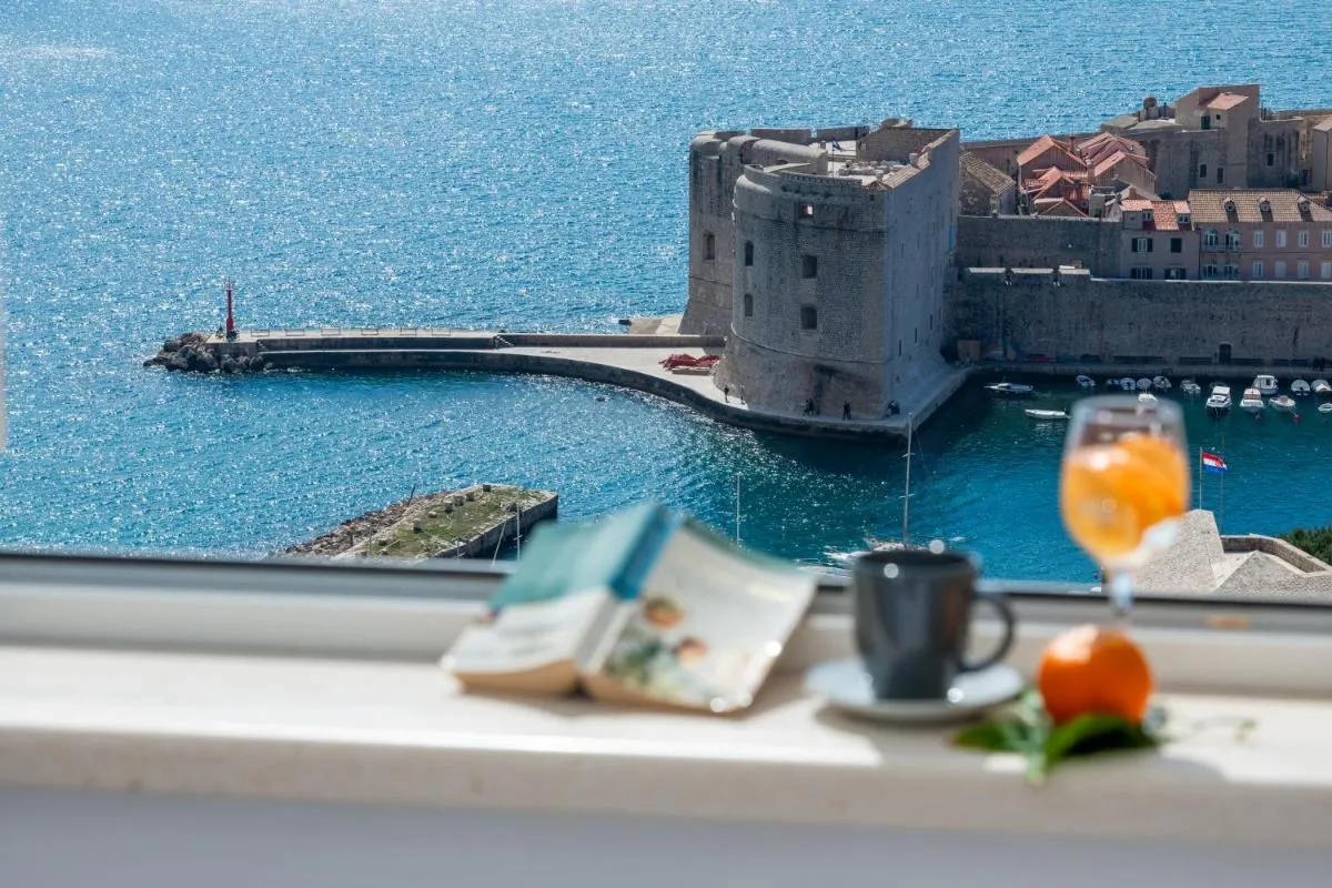 Image 1 of Chill Out – Old Town & Seaview Apartments