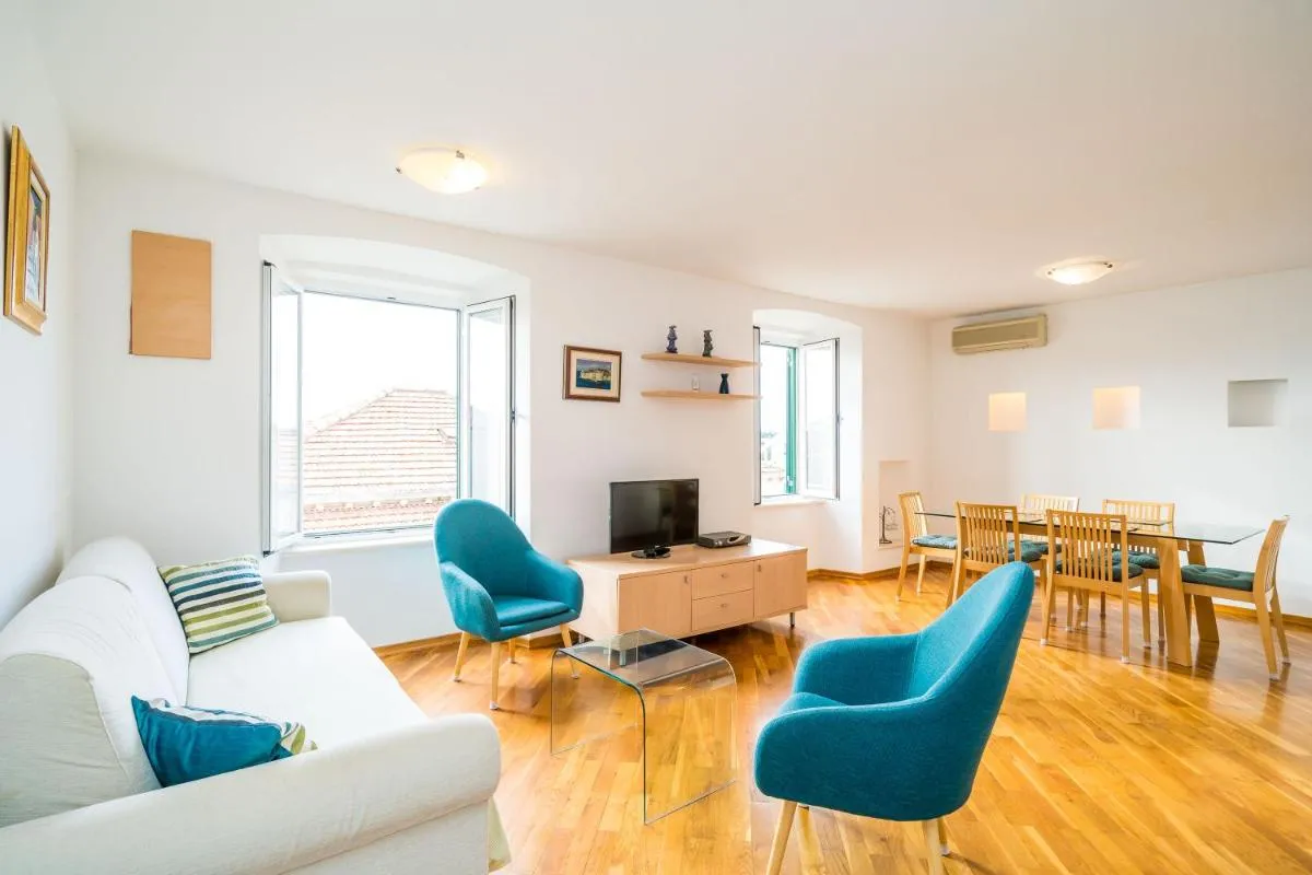 Image 4 of Deluxe Duplex House With Terrace