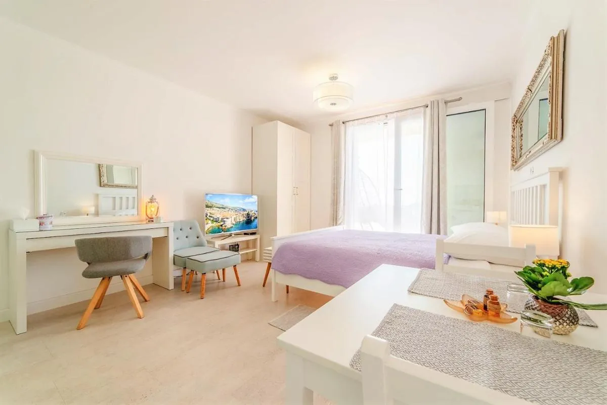 Image 3 of Dubrovnik Colors – Old Town View Apartment No3