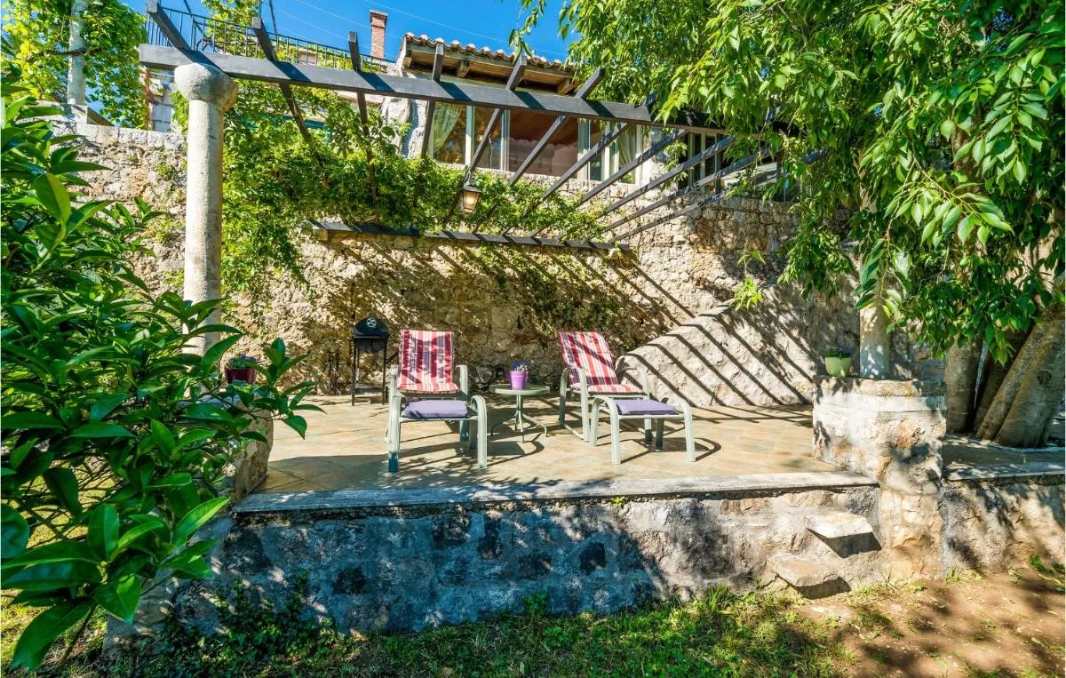 Image of Gorgeous Home In Dubrovnik With Kitchen