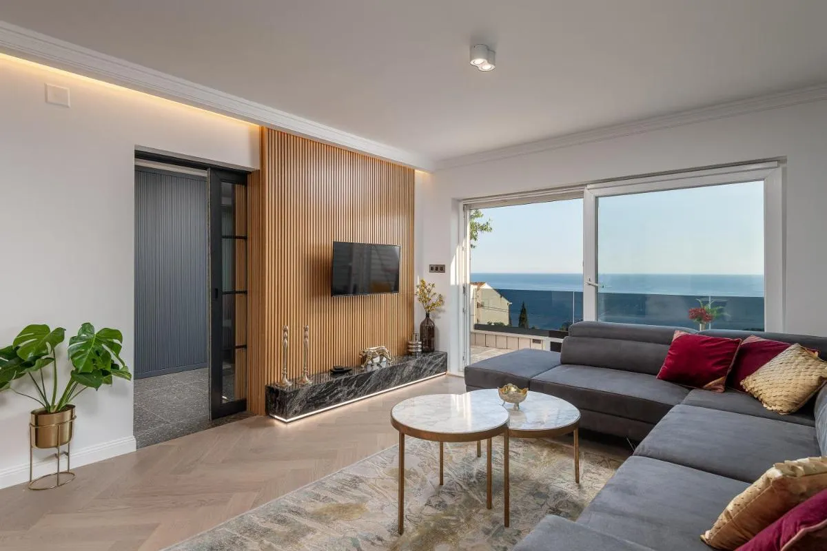 Image 1 of Insula Luxury Apartment
