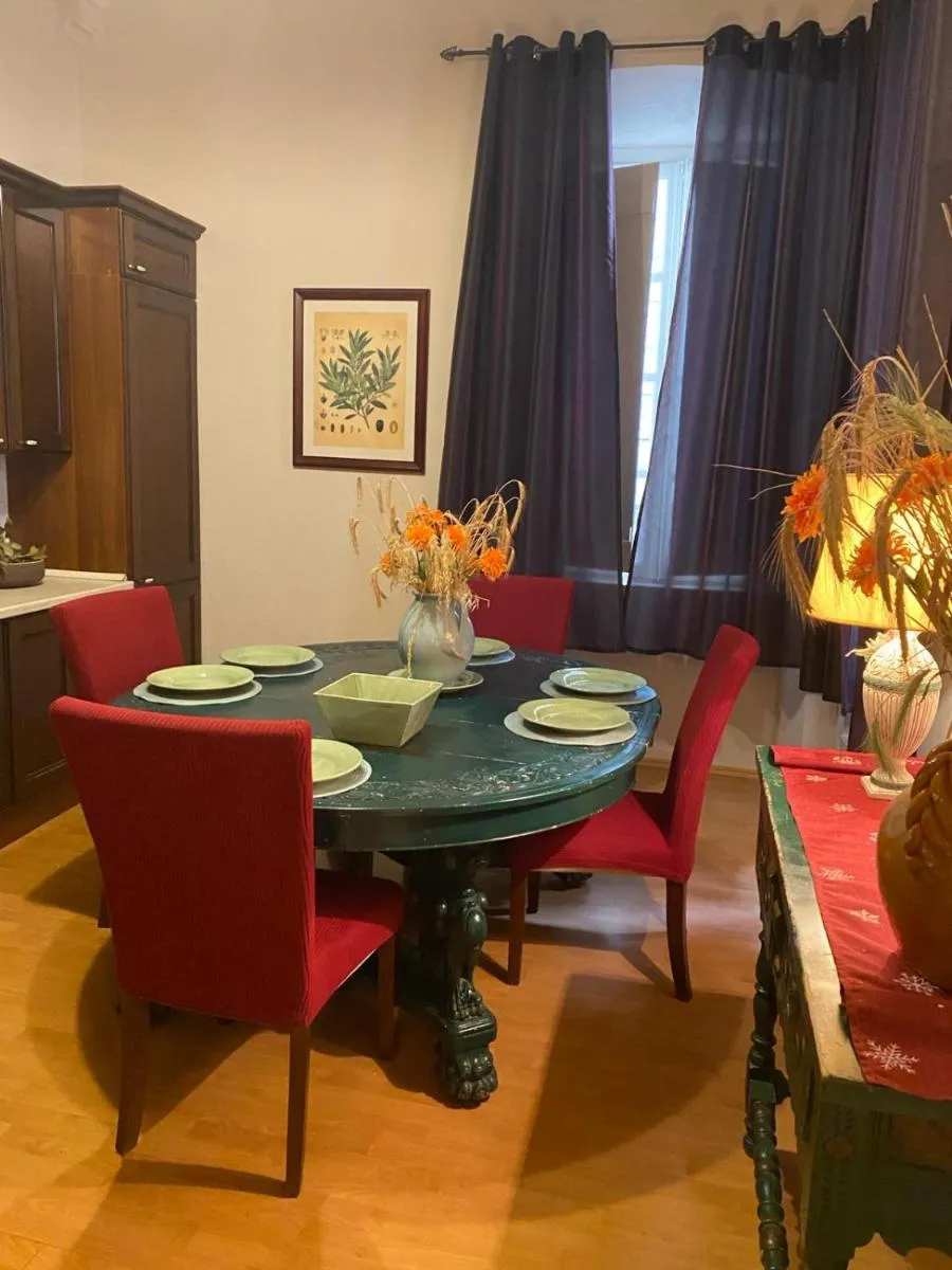 Image 6 of Large Three Bedroom, Center of Old Town
