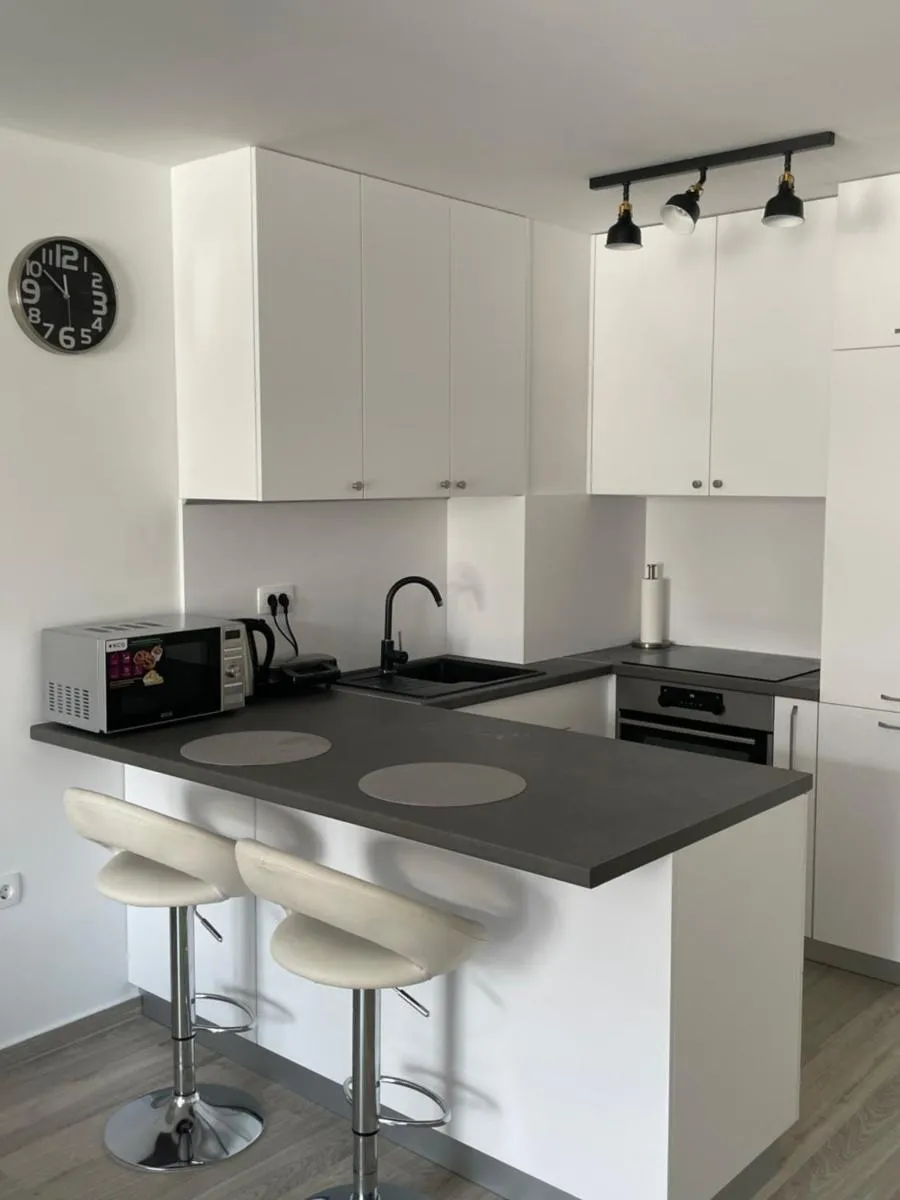Image 2 of LuMax Apartment