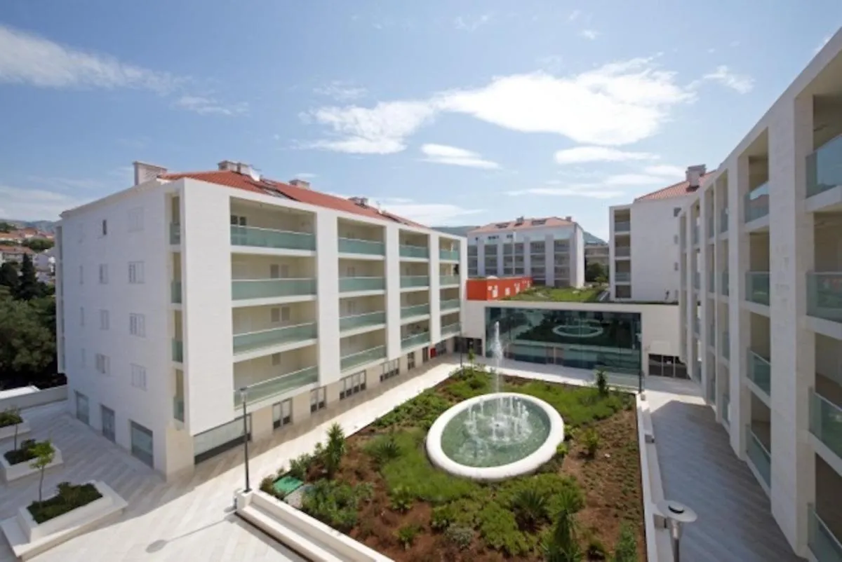 Image 5 of Luxury Apartment at the Beach
