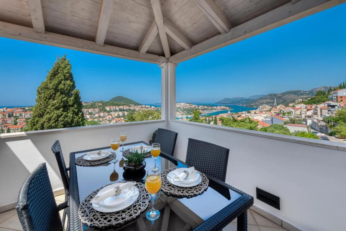 Image 4 of PANORAMIC VIEW apartment