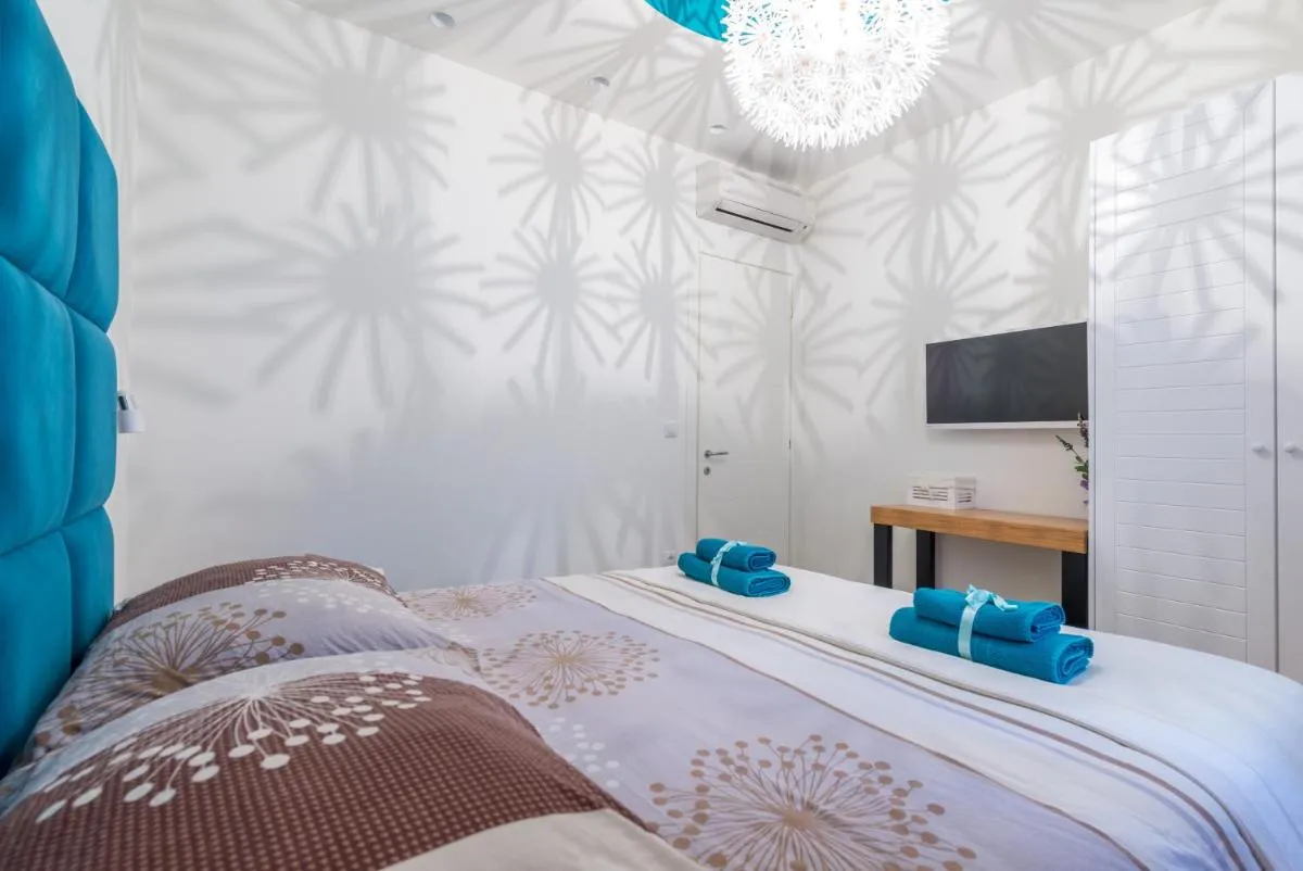 Image 6 of Petra design apartment