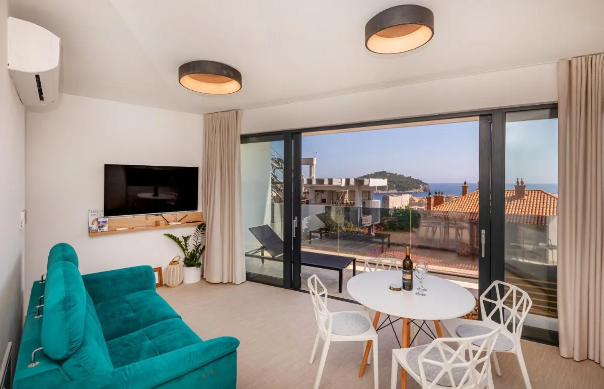 Image 4 of RAGUSA CITY VIEW APARTMENT by DuHomes
