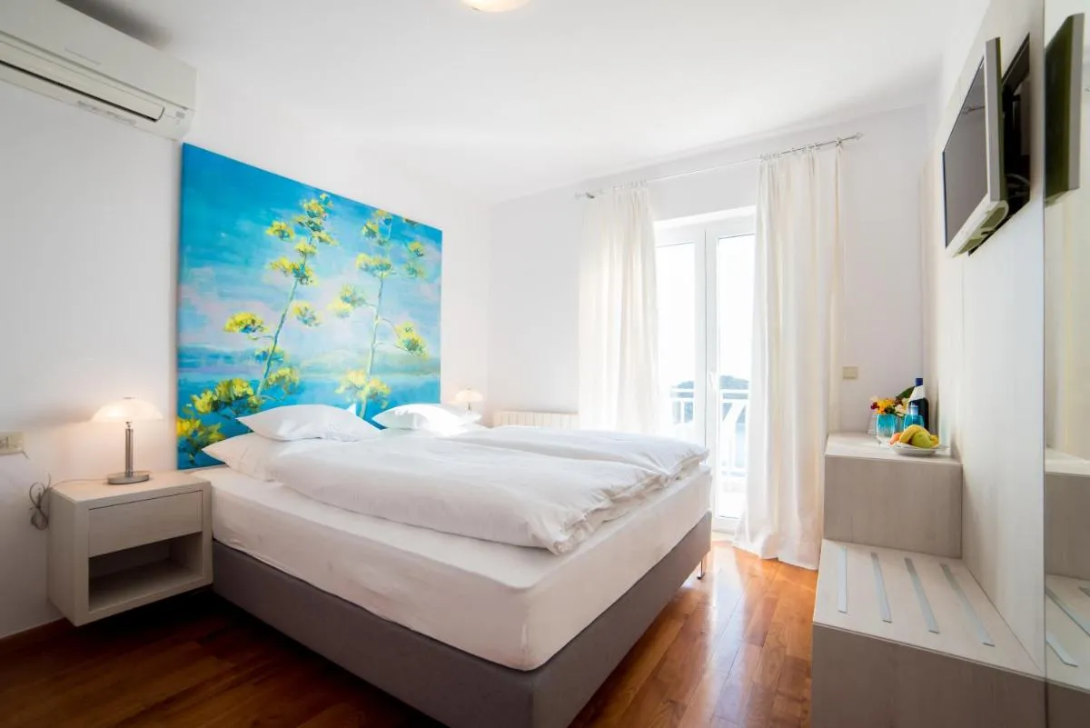 Image 2 of Rooms Raič