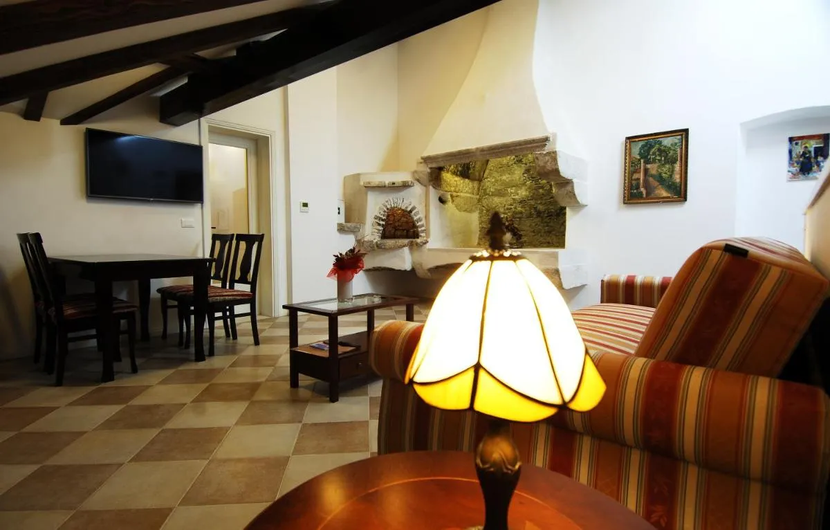 Image 4 of SUNce Palace Apartments with free offsite parking
