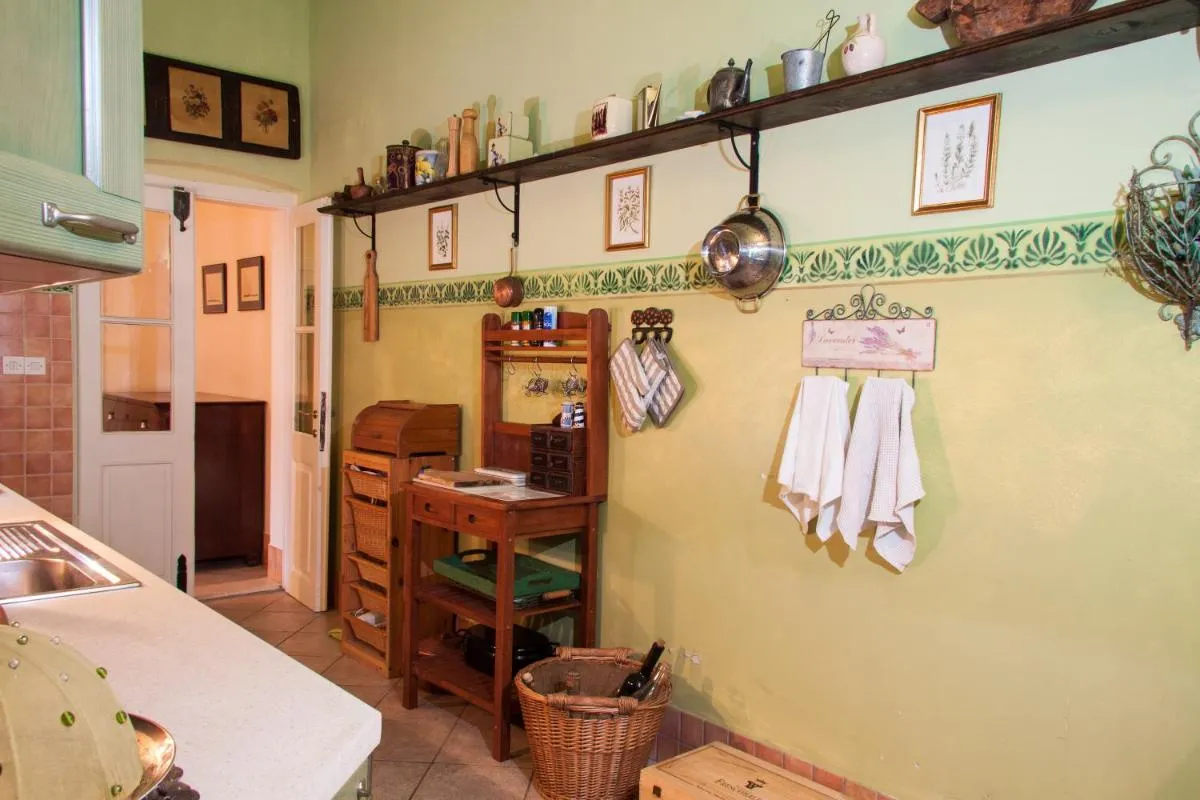 Image 2 of Secret Garden Apartment by Irundo