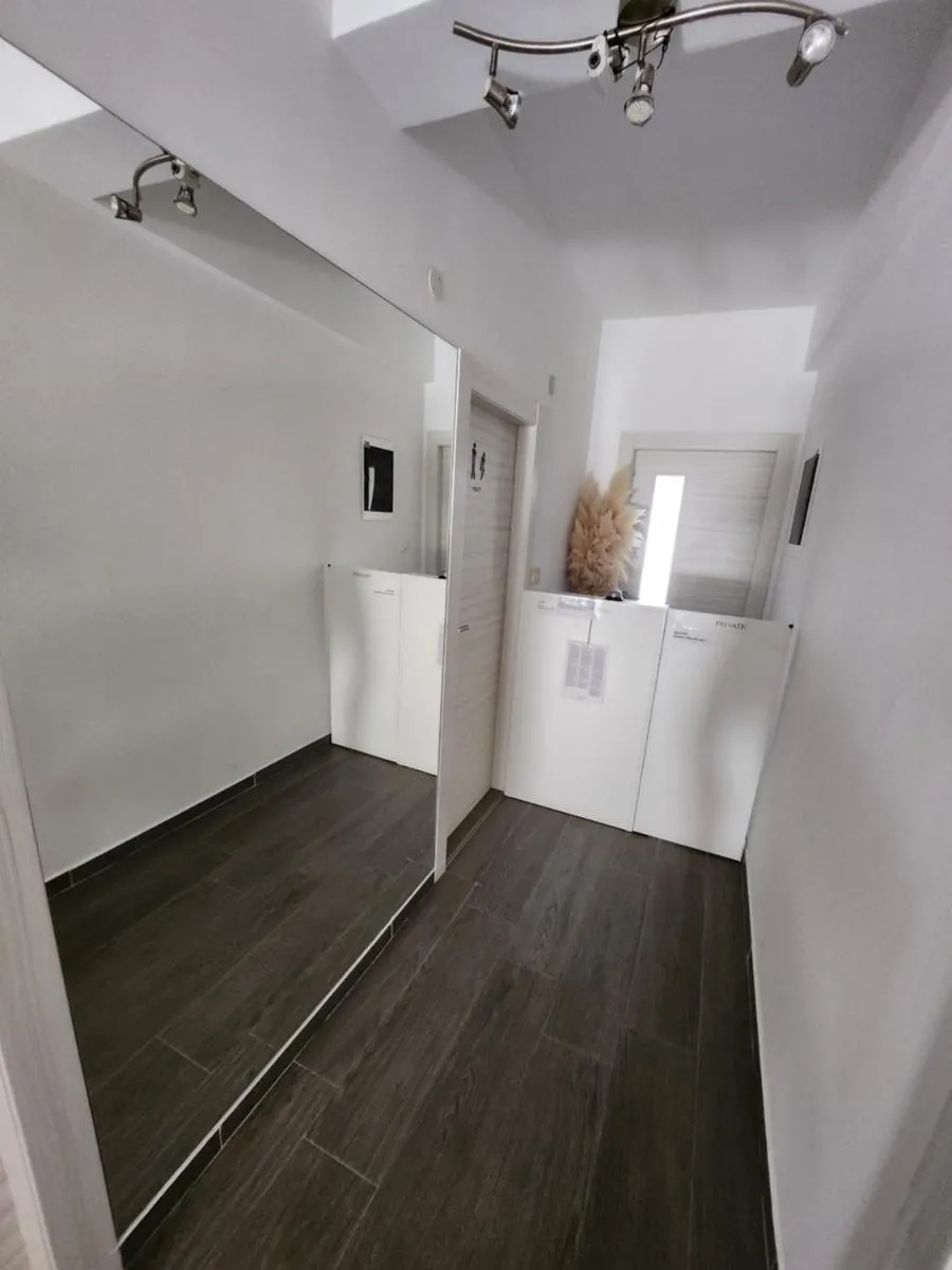 Image 4 of Sunny Rooms
