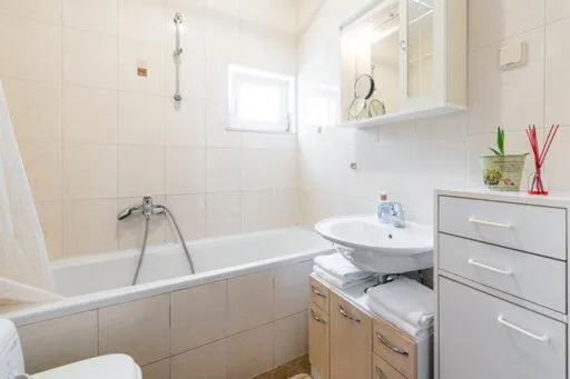 Image 2 of Sunny apartment Lapad