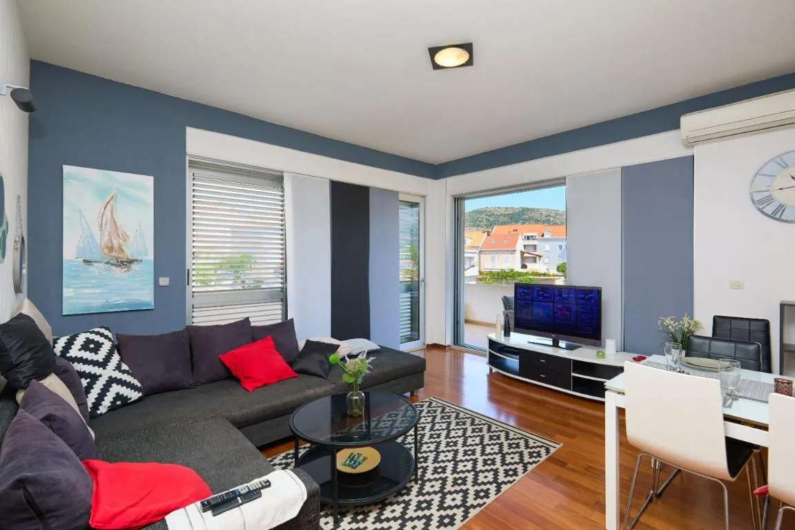 Image of The Monroe – Stylish 2 BD Apartment In Villa Orsan