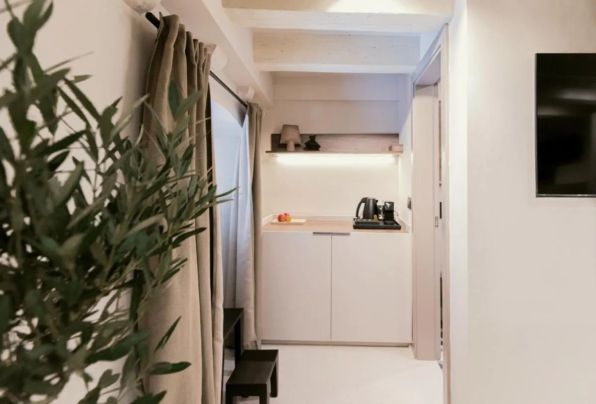 Image 2 of Velut Home Boket
