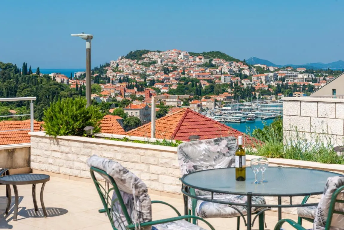 Image of View Port Apartments