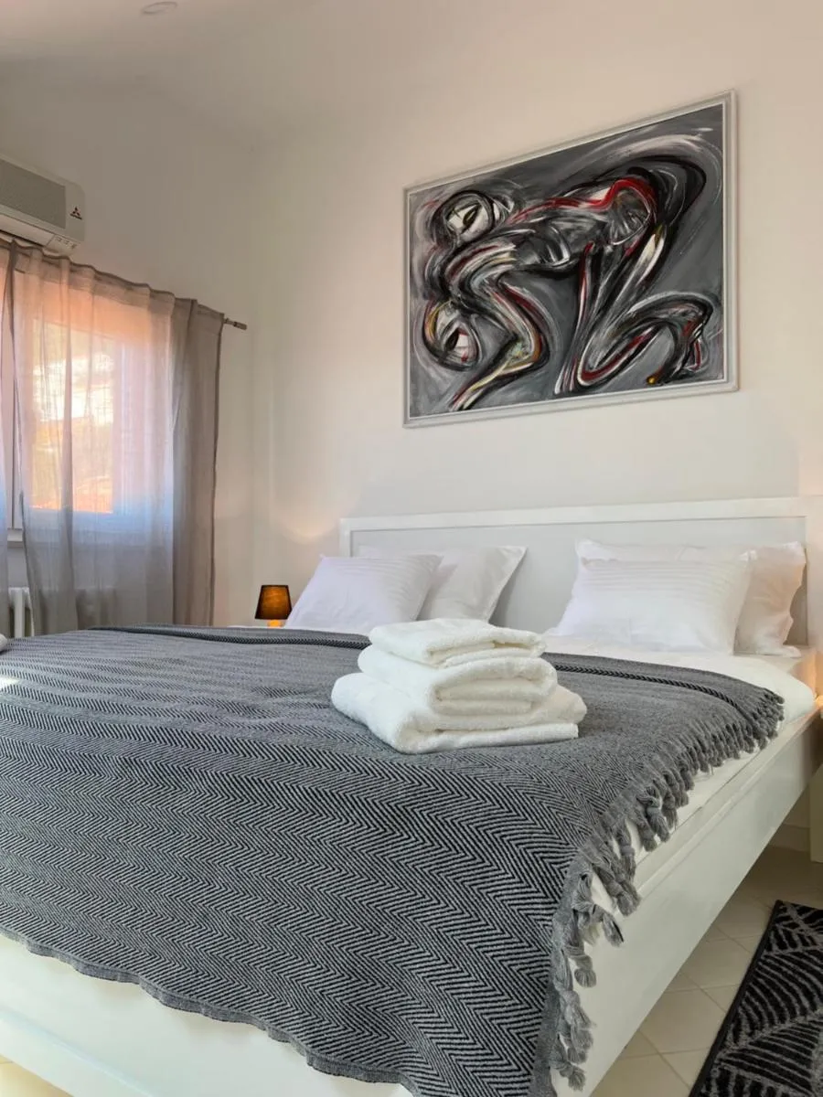 Image 6 of Viewpoint apartment