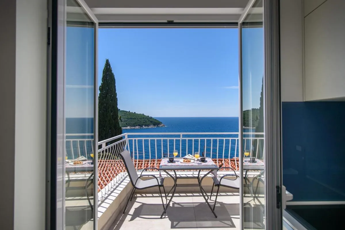 Image 2 of Villa Leoni