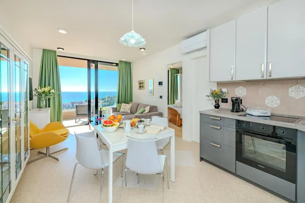 Image of A3 Montovjerna – Panoramic Terrace Getaway