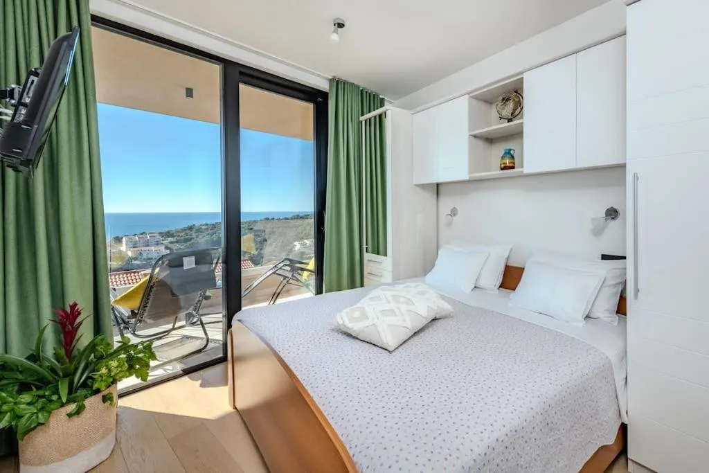 Image 1 of A3 Montovjerna – Panoramic Terrace Getaway