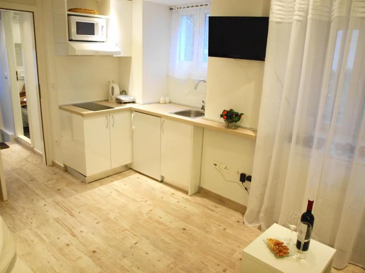 Image 2 of Apartment Bonbon