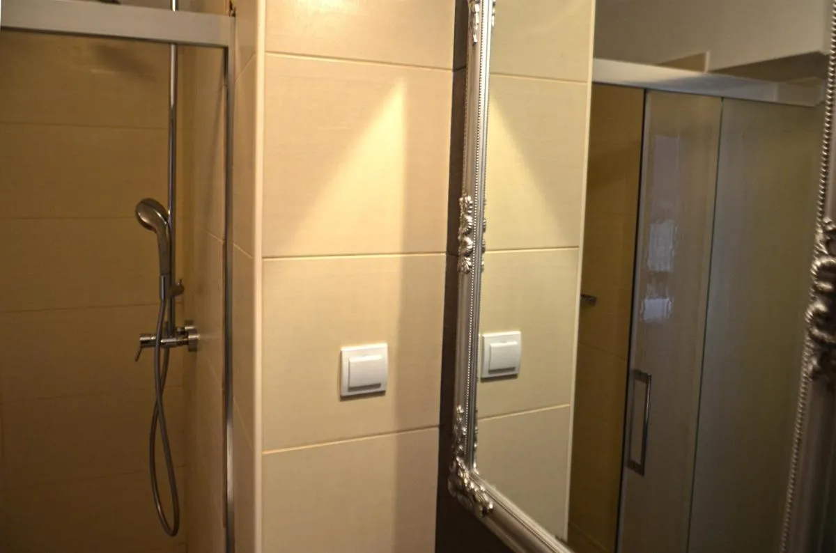 Image 2 of Apartment Chic Ploce