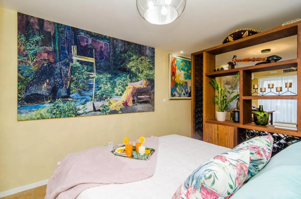 Image 6 of Apartment City Getaway