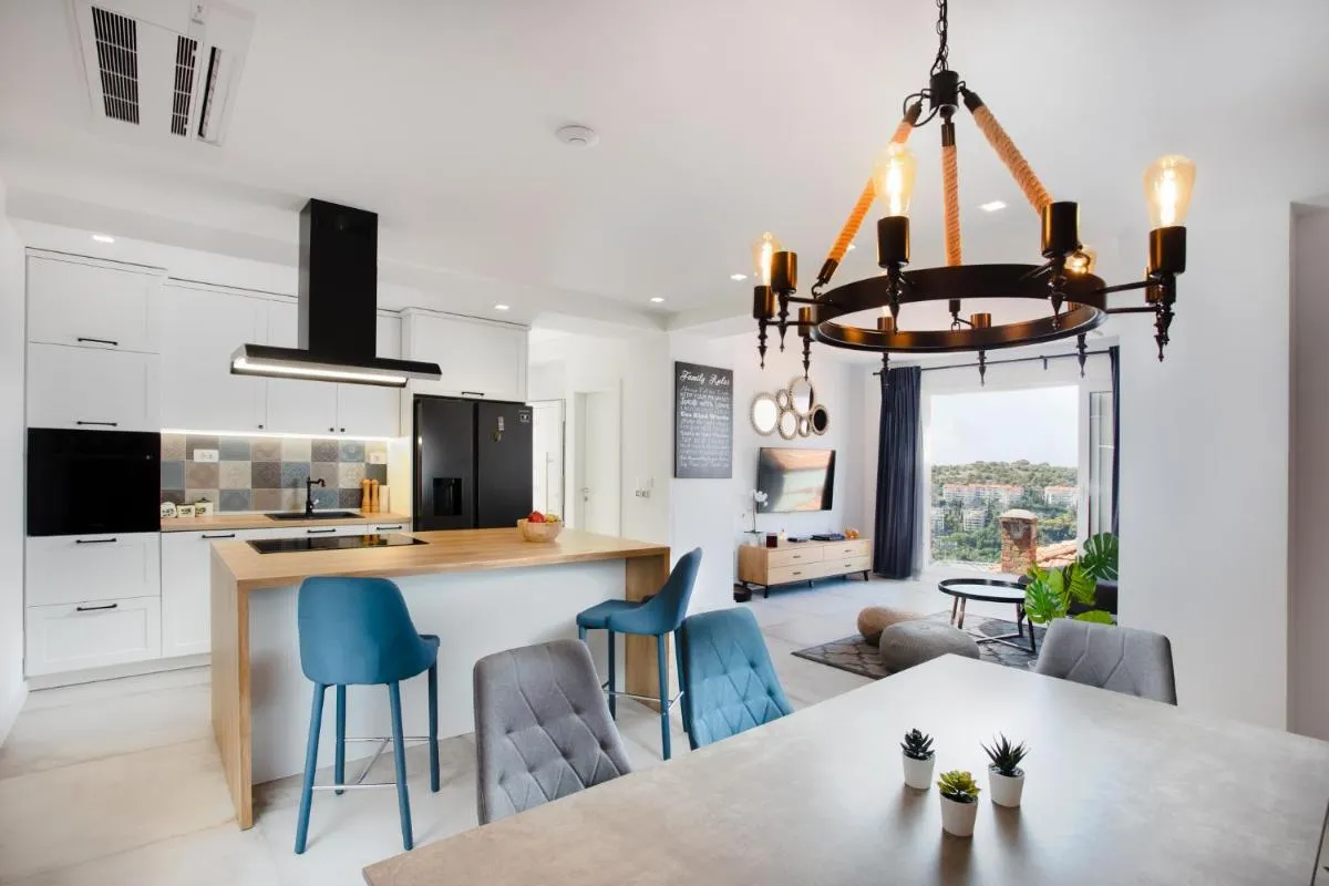 Image 3 of Apartment Eni