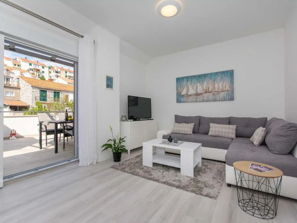 Image of Apartment Gloria – One Bedroom Apartment with Terrace
