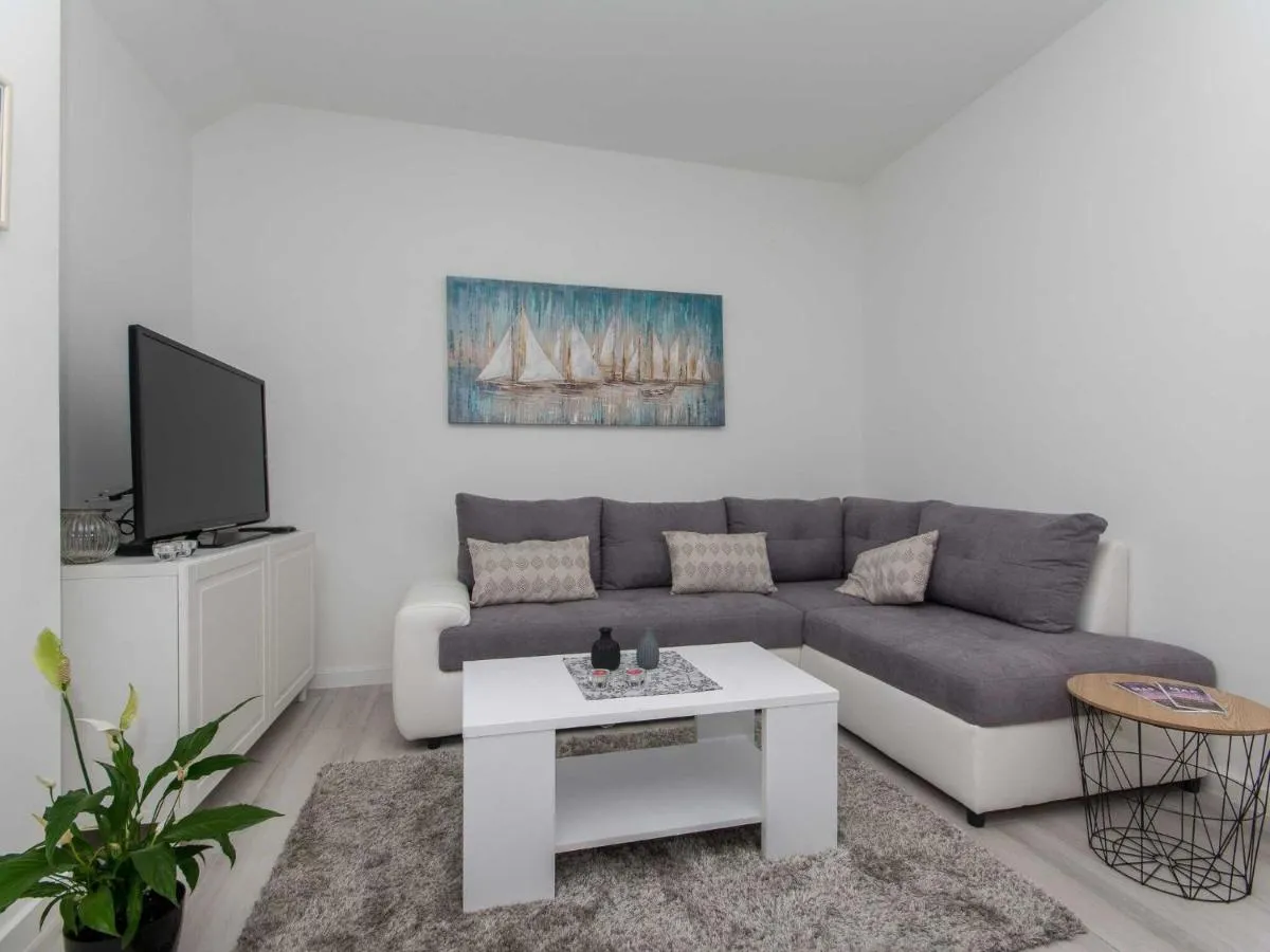 Image 4 of Apartment Gloria – One Bedroom Apartment with Terrace