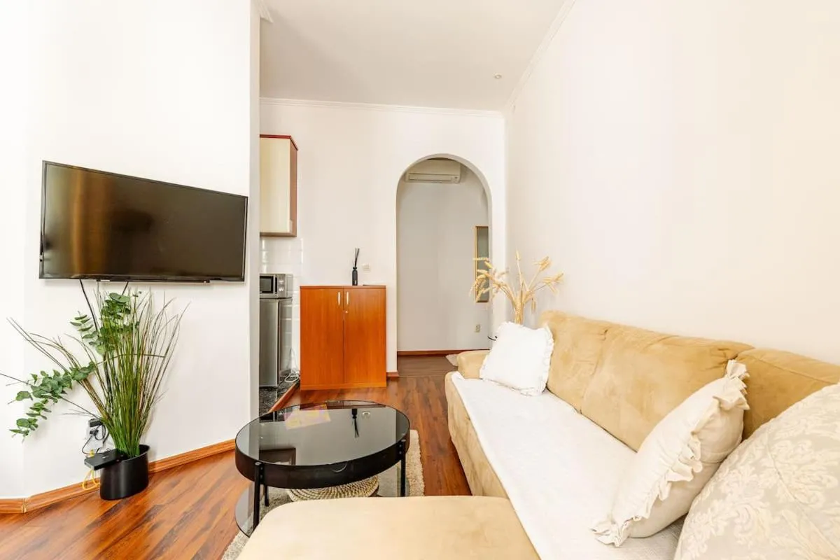 Image 2 of Apartment La Petite
