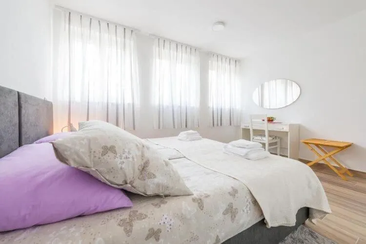 Image 1 of Apartment Luce Royal – One Bedroom Apartment with Balcony and Sea View