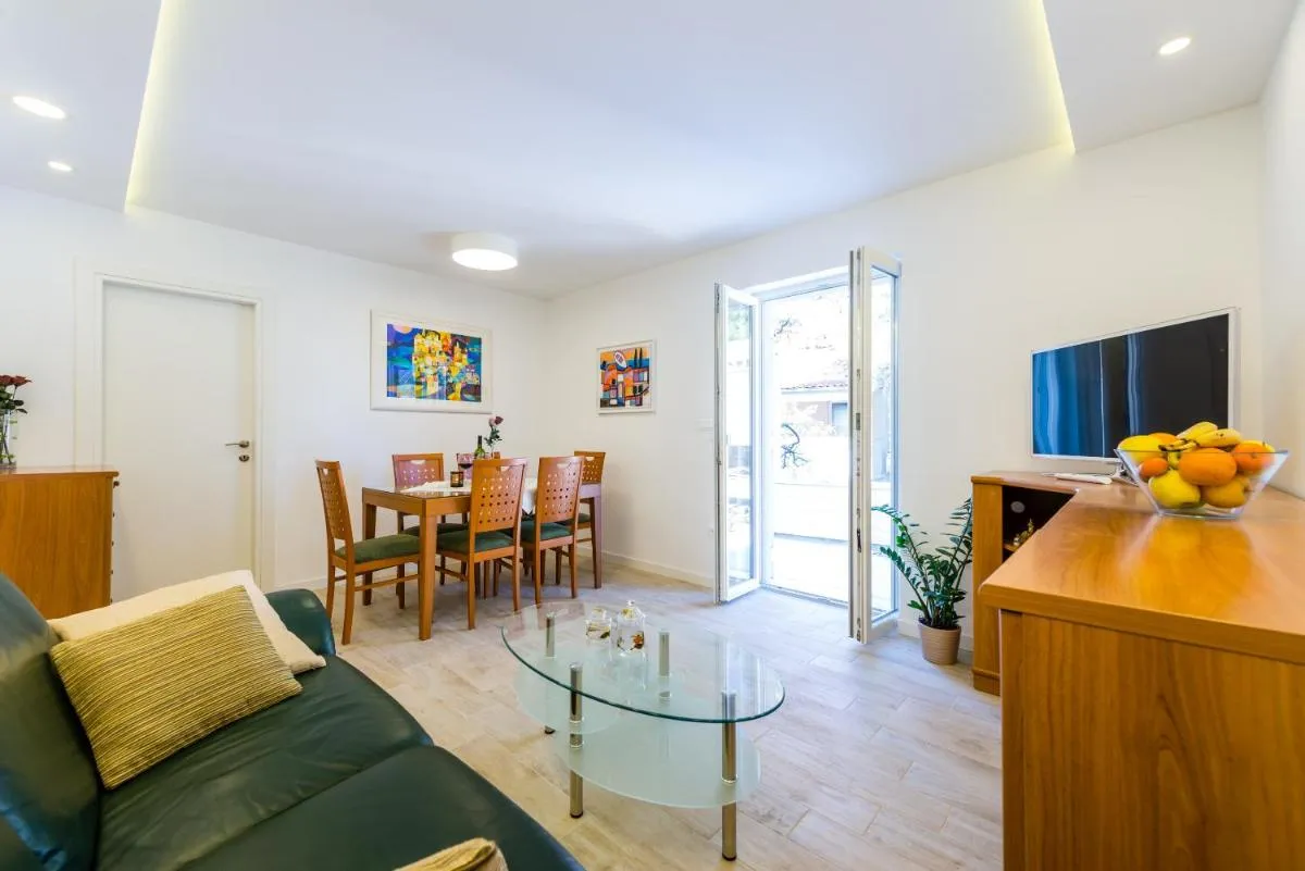 Image 4 of Apartment Luxe