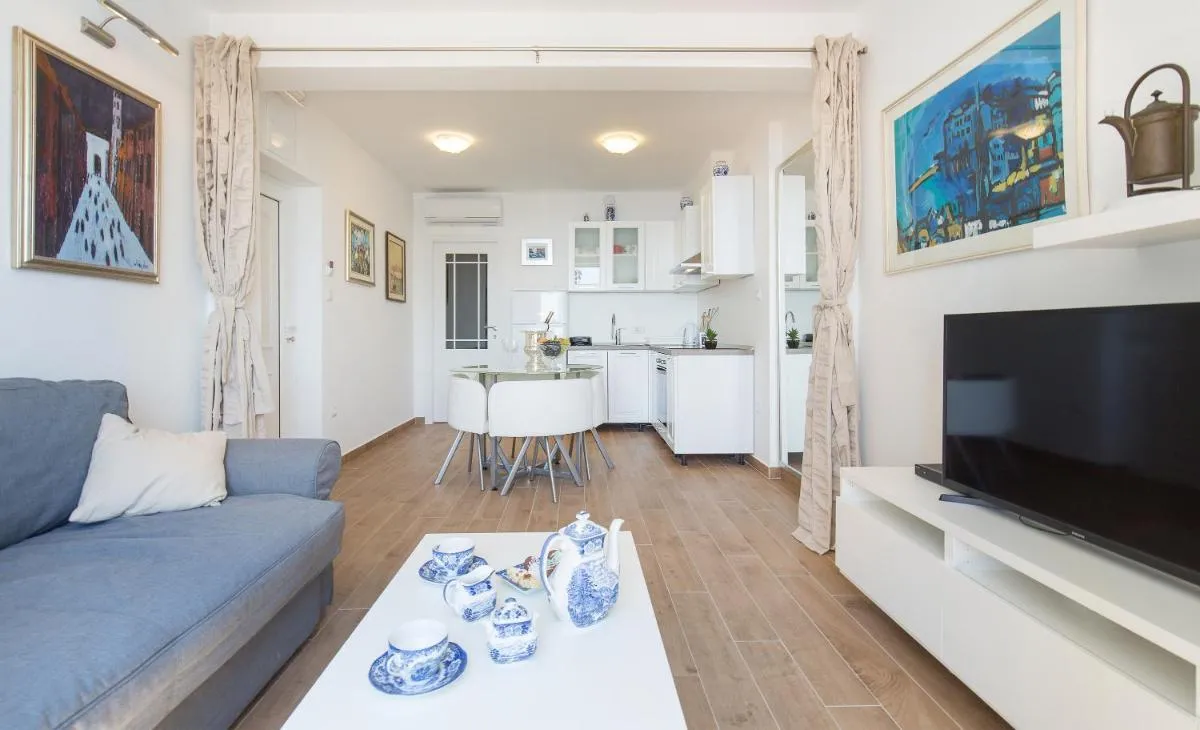 Image 4 of Apartment Majestic