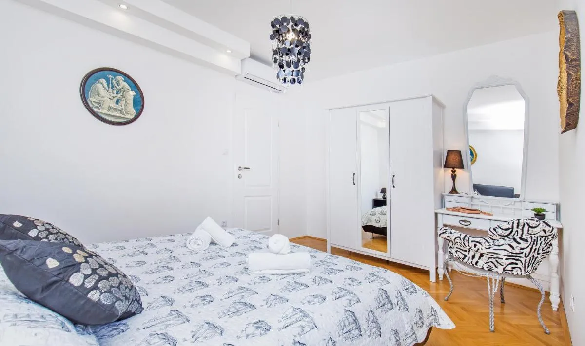 Image 1 of Apartment Majestic