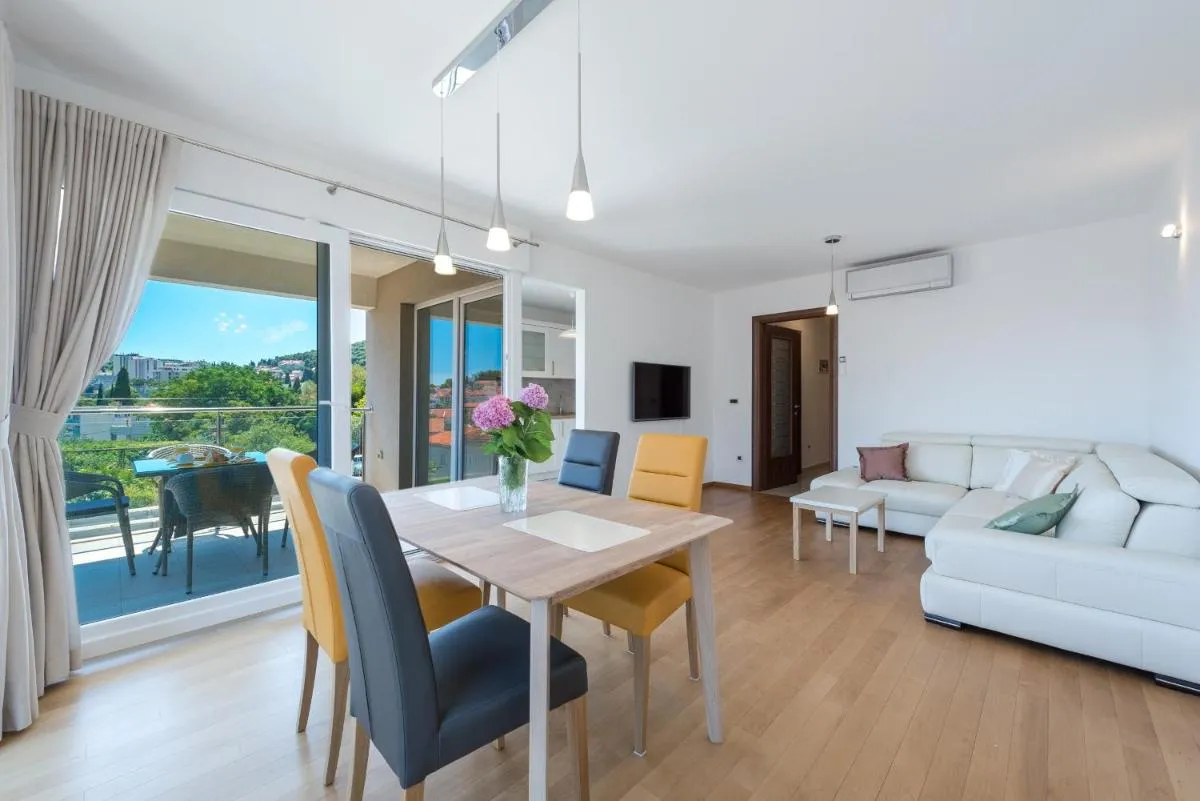 Image 1 of Apartment Maro Bayview